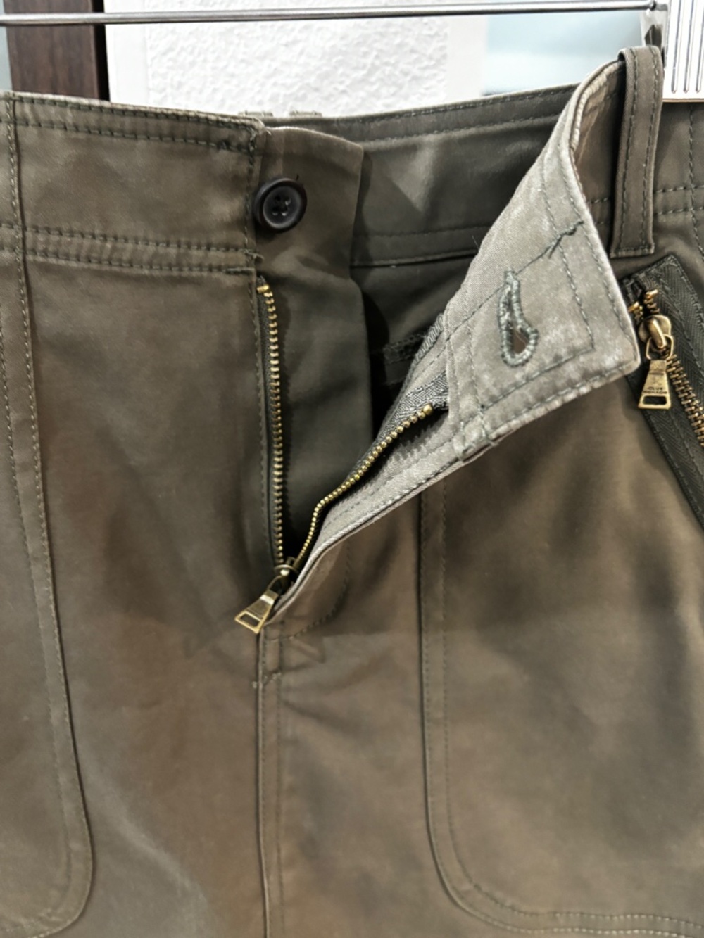 Club Monaco Mini Skirt - Olive/Army Green Size 6 - Picture 4 of 8